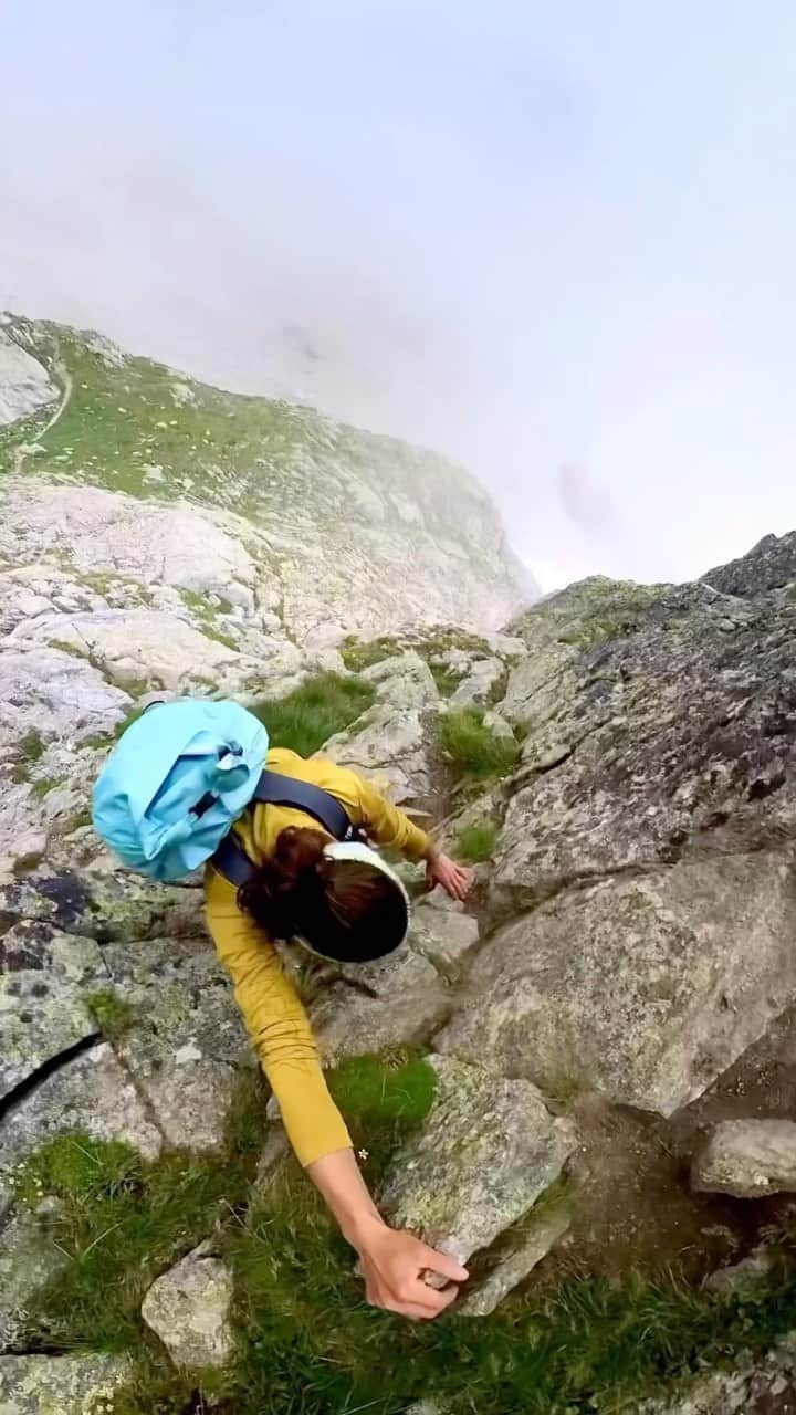 メリッサ・ル・ネーヴェのインスタグラム：「Trust me, there are things in this place that will make your jaw bounce off the floor ! On my way back to Petit clocher du portalet. Back to the flow of walking and climbing on a perfect granit line. Living in altitude in a different time, where moving takes the whole day and the satisfaction behind is just full filling. Comfy base camp, simple food, outstanding surroundings and fresh air. • @adidasterrex @fiveten_official @deuter @team_edelrid @lyofood @vuarnetofficial  #livingoutdoors #mountains #trailwalk #highup #expo #exposure #rock #rockclimbing #alpine #outdoors #portalet #massifdumontblanc」