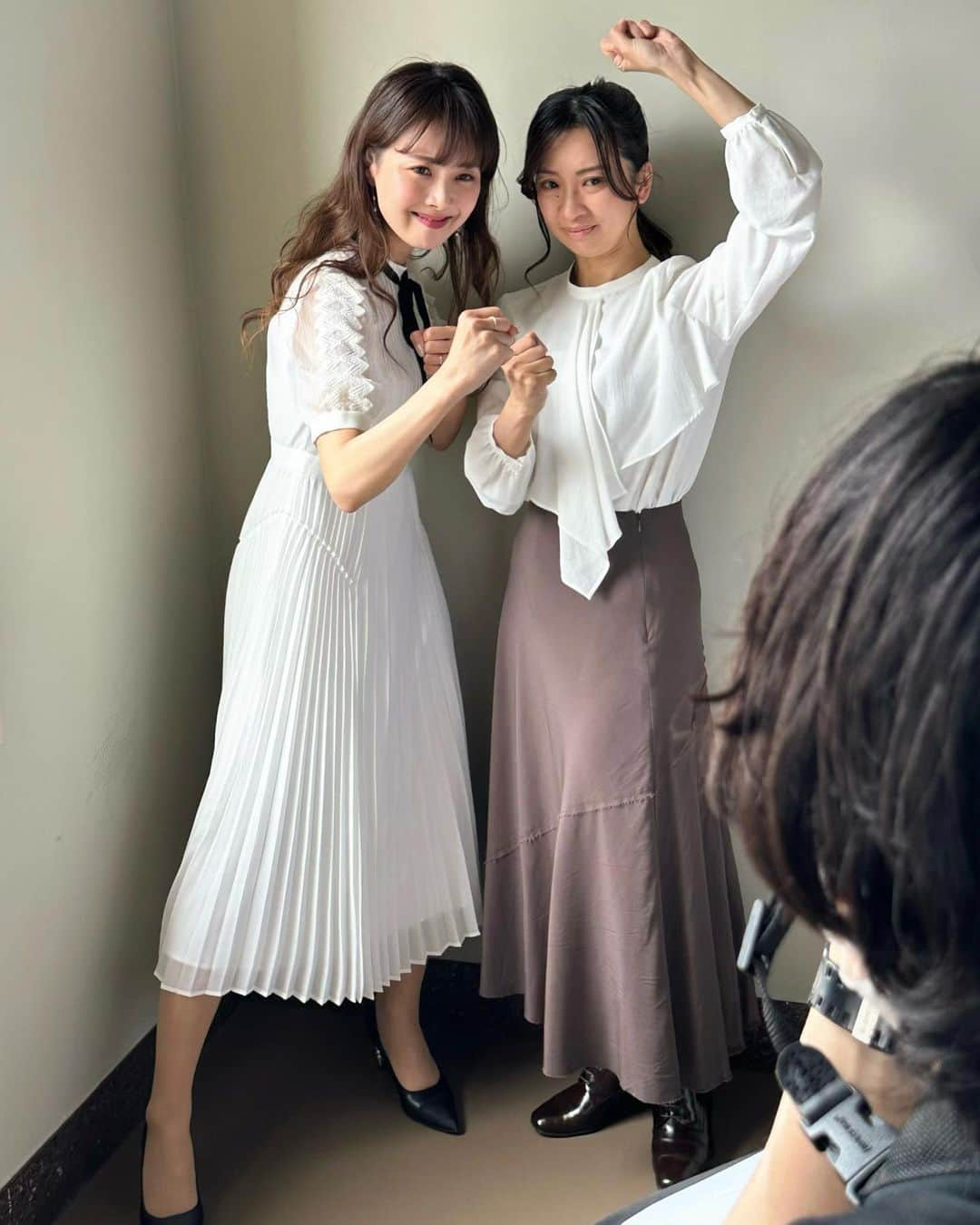 妃海風さんのインスタグラム写真 - (妃海風Instagram)「. . 「考える人」 後編が公開されました😌✨ . https://kangaeruhito.jp/article/757332 . . 私のつたないお喋りを、きゃびぃさん（早花まこさん）がご丁寧に、長編大作感動ドラマにしてくださり😭✨✨✨ . その感謝の気持ちを、この場でお伝えさせて頂きます🙏✨💓 . . 言葉って、素敵。 私も、素敵な言葉を紡げる人になりたいと本当に思いました✨✨🥹 . 出会いに心から感謝です🤲✨✨ . . と、いうことで 「考える人」 前編も併せて、お楽しみください✨✨ . . #考える人 #新潮社 #早花まこ さん #妃海風 #言葉 #感謝 #出会い」8月31日 11時32分 - fuhinami_official