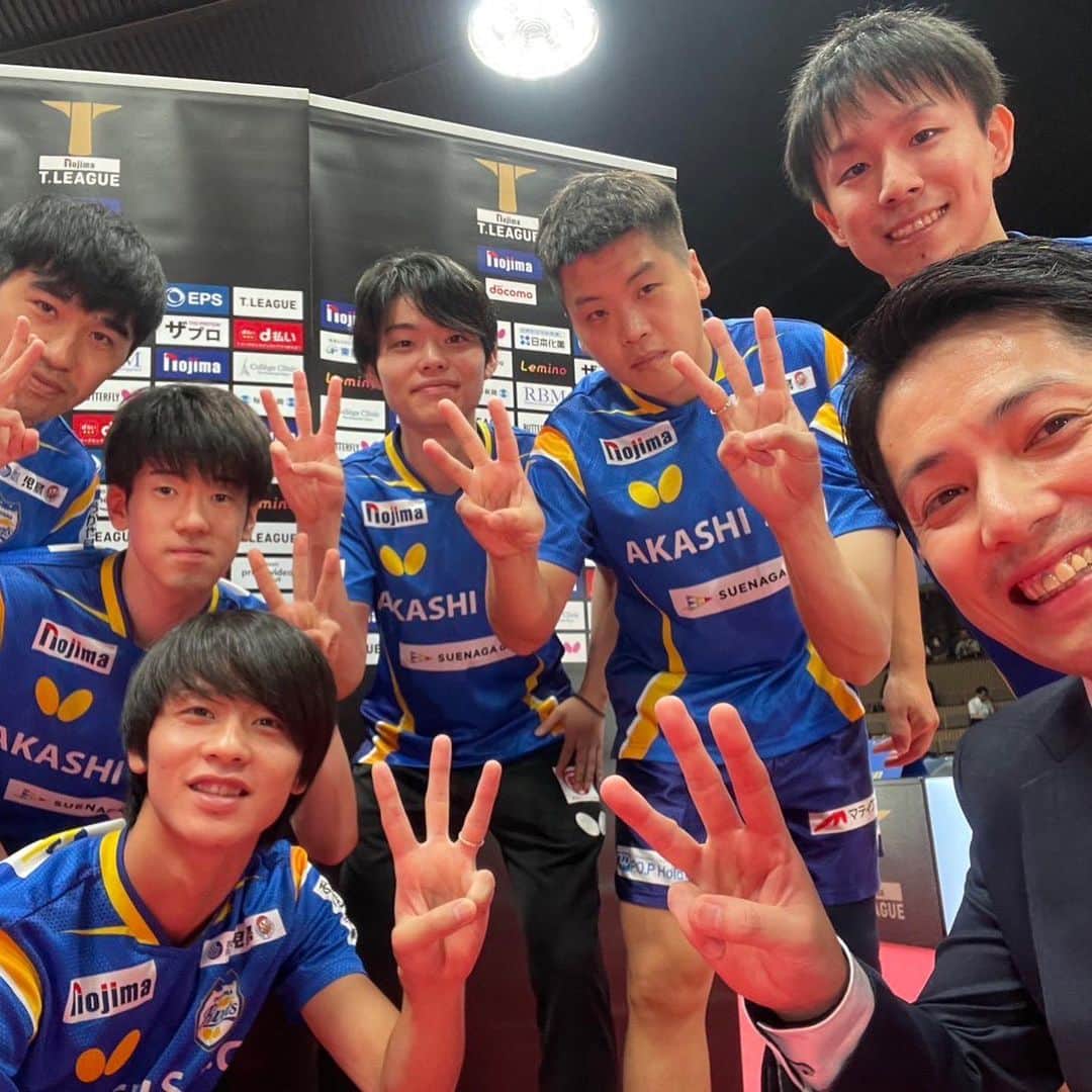 丹羽孝希のインスタグラム：「𝐍𝐢𝐰𝐚 𝐊𝐨𝐤𝐢 𝐓𝐰𝐞𝐞𝐭  In the 7th game of T-League, Okayama Rivets win 3-1 against Kanazawa Port！  Thank you very much for your support！！  The next game will be a match Ryukyu Asteeda at Naha city gymnasium from 13:00 on October 22  We will do our best 🔥  —————————————  Tリーグ第7戦、金沢ポートさんに3-1で勝利できました！  たくさんのご声援ありがとうございました！！  次戦は10月22日13時から那覇市民体育館で琉球アスティーダさんとの対戦になります。  頑張ります🔥  #丹羽孝希 #niwakoki #kokiniwa #tabletennis #卓球 #岡山リベッツ」
