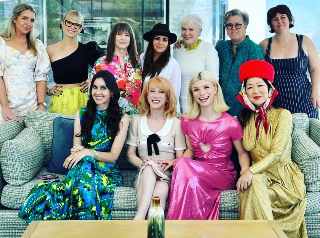 キャシー・グリフィンさんのインスタグラム写真 - (キャシー・グリフィンInstagram)「Another successful “salon” luncheon yesterday. @dylanmulvaney what is the guest of honor but I am honored to know all of these ladies. Ps @margaret_cho won best dressed!  #women #PowerWomen #legends #legendssupportlegends #lgbt #kathygriffin」8月31日 3時16分 - kathygriffin