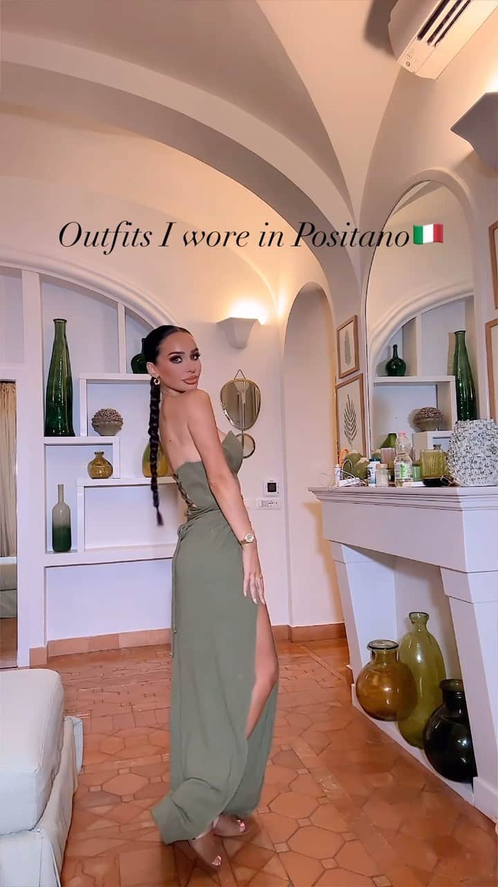Carli Bybelのインスタグラム：「which outfit is your fav? #positano #italy #fashioninspo」