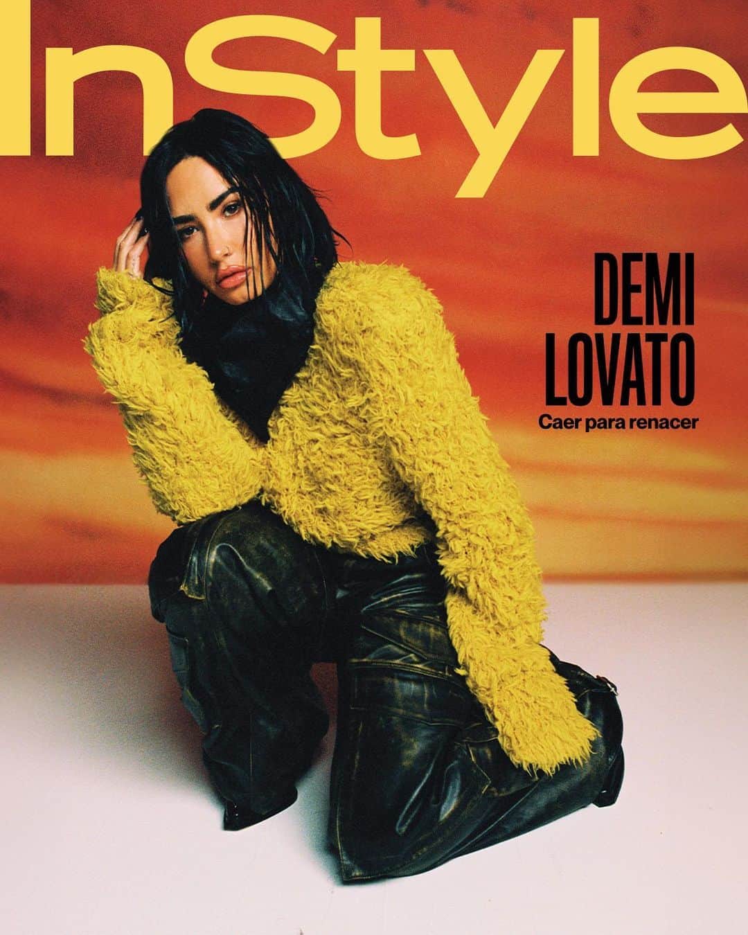 デミ・ロヴァートのインスタグラム：「InStyle Mexico September 2023 issue 💛 . @instylemexico Photographer: @instamaxmonty Stylist: @paulinazas Makeup: @etienneortega Hair: @cesar4styles Production: @hyperion.la」