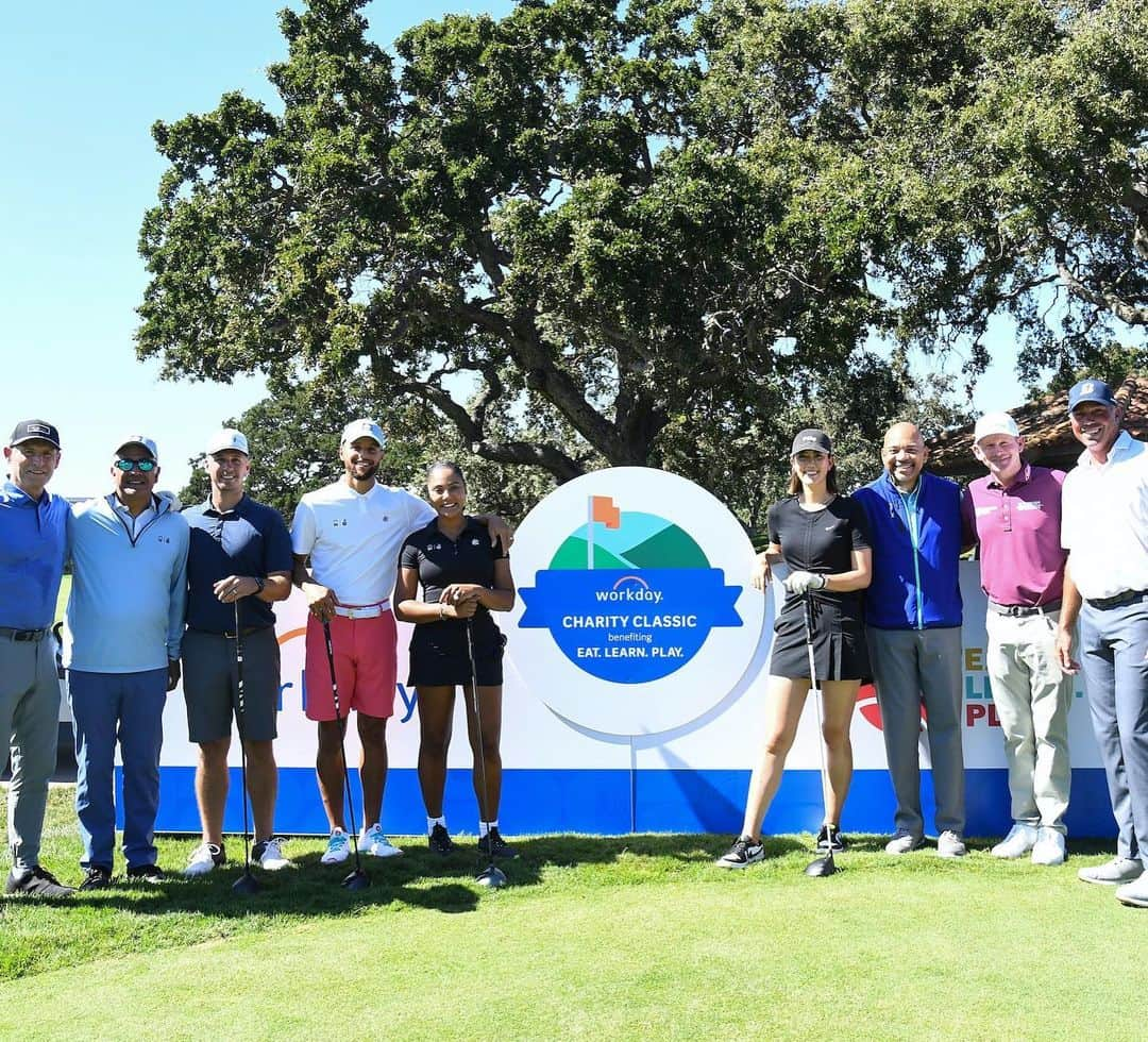 ステフィン・カリーさんのインスタグラム写真 - (ステフィン・カリーInstagram)「Our 4th Annual @workday Charity Classic w/@eatlearnplay was our best one yet! Every year, we have an absolute blast celebrating with our incredible partners, raising funds to support Oakland youth, and having fun on the course ⛳️. THANK YOU to all, especially our generous host @workday and co-CEO Aneel Bhusri for their continued support, along with @lineagelogistics, @nuna_usa, @regencell_bioscience, and the Harman family.  📷 @noahgphotos/@gettyimages」8月31日 3時49分 - stephencurry30