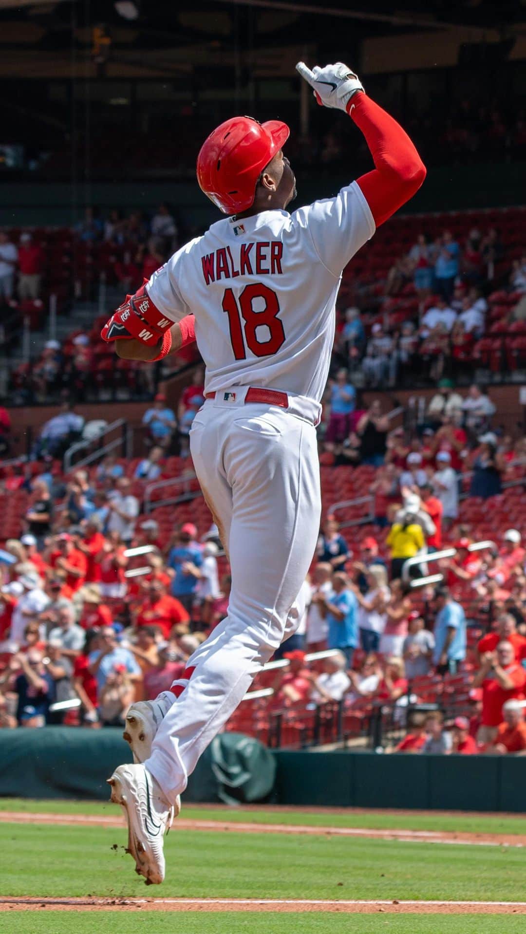 セントルイス・カージナルスのインスタグラム：「Jordan Walker hits one to Clark Street!」