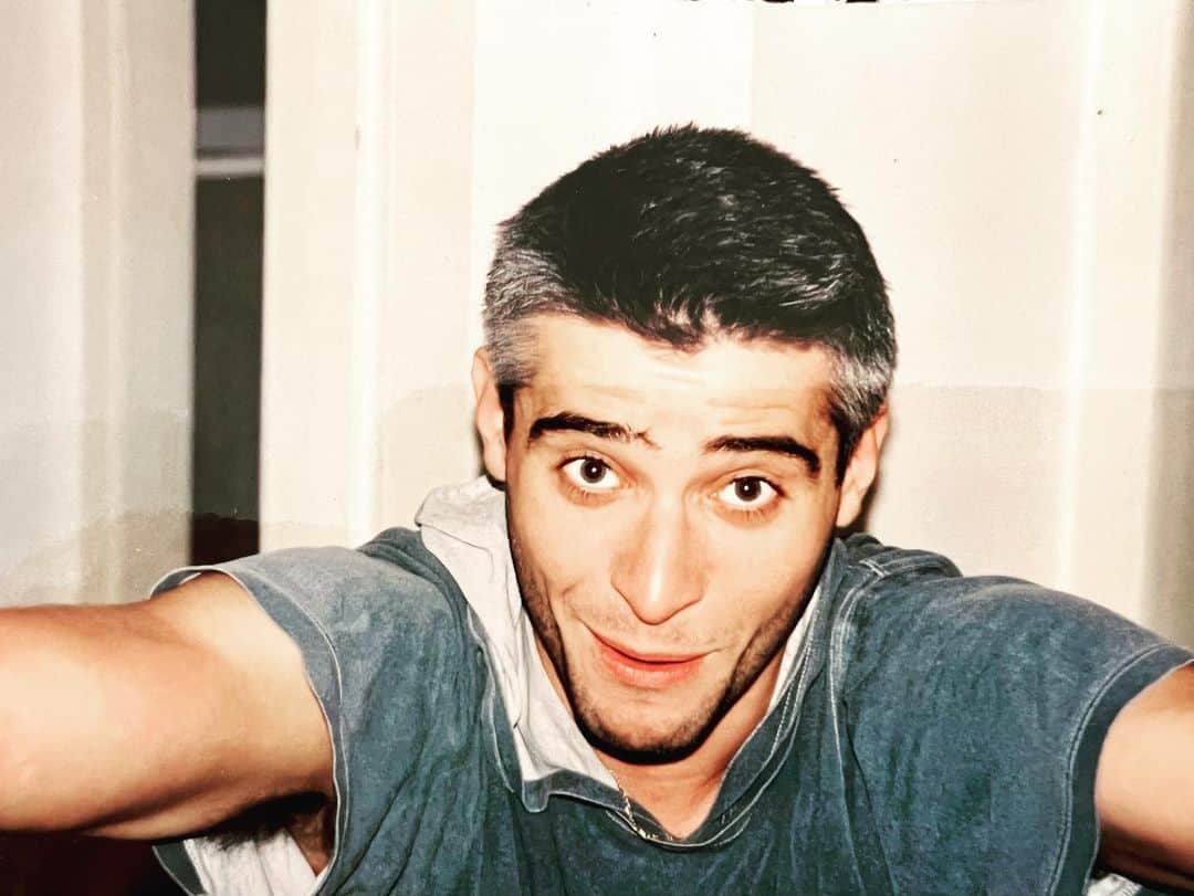 ゴラン・ヴィシュニックのインスタグラム：「And this, ladies and gentlemen, is how to do a selfie...😎... 20th century stile...😂🤦🏻‍♂️...」