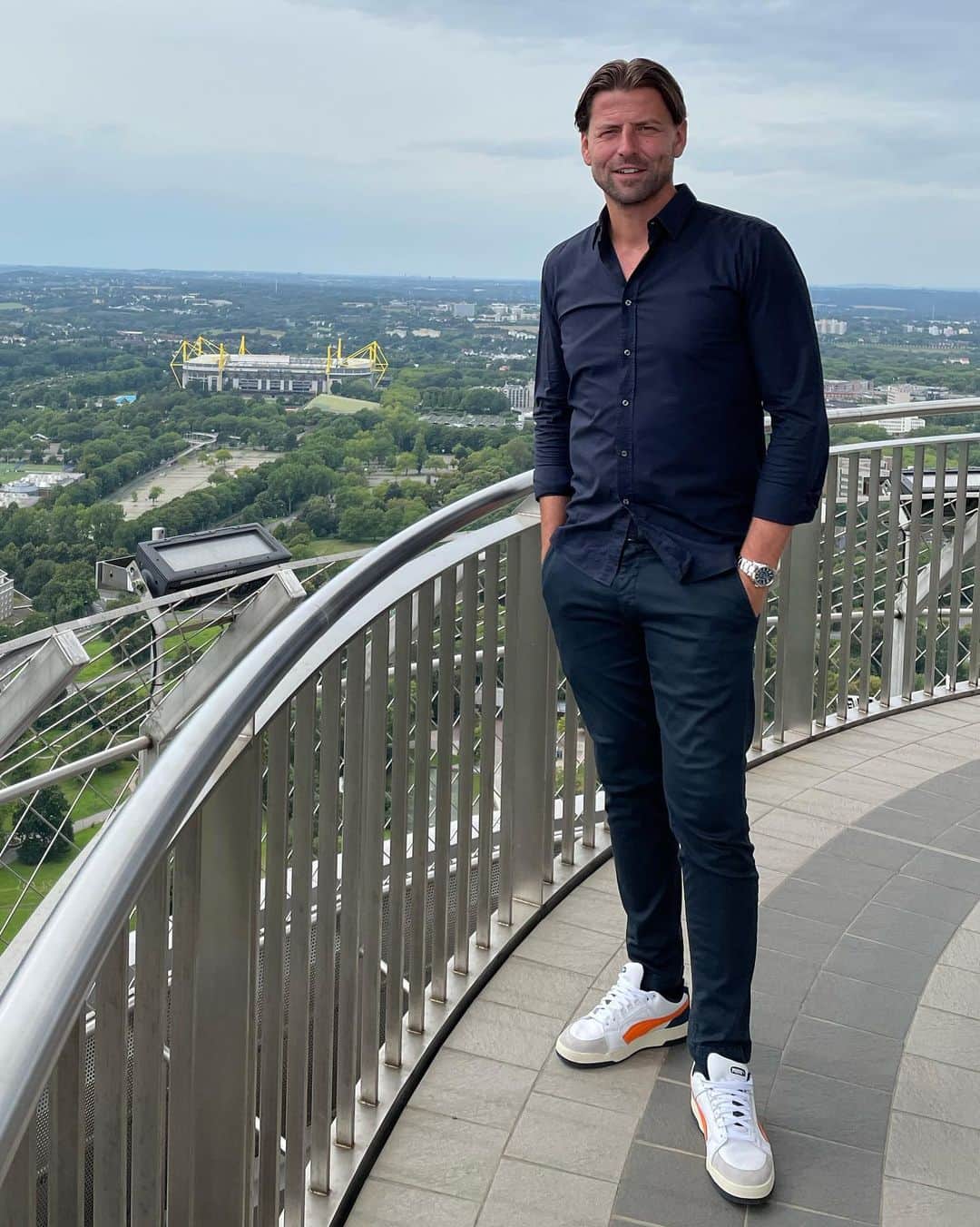 のインスタグラム：「Road to EURO2024. Die @uefa_official beauftragte in allen 10 deutschen  Spiel-Städten eine Mini-Doku über städtische Geographie, Geschichte und Fußball. @euro2024 @stadt_dortmund #EuropaMeisterschaft2024」