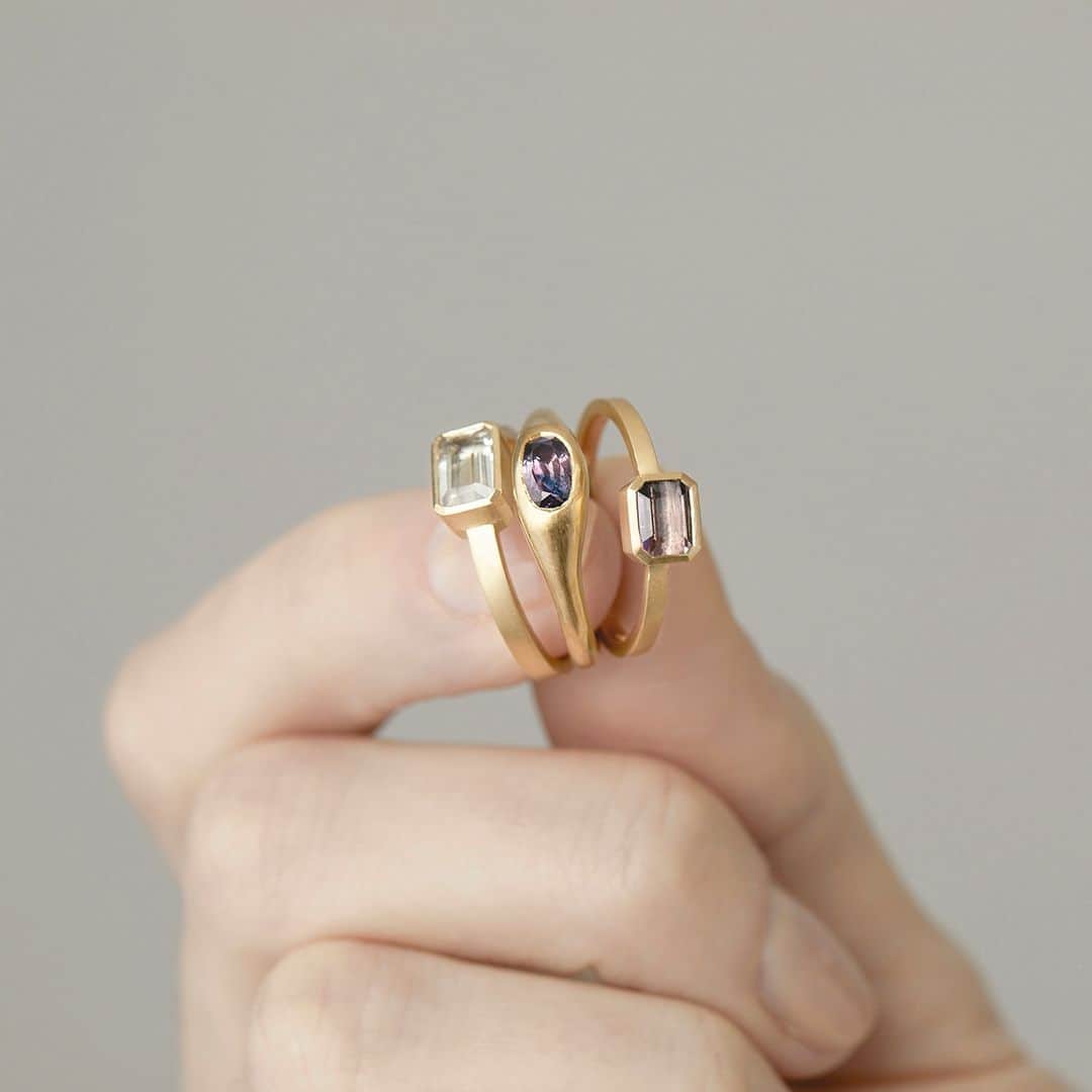 サトミ カワキタのインスタグラム：「Three special One-of-a-Kind rings featuring tourmalines and purple sapphire.」