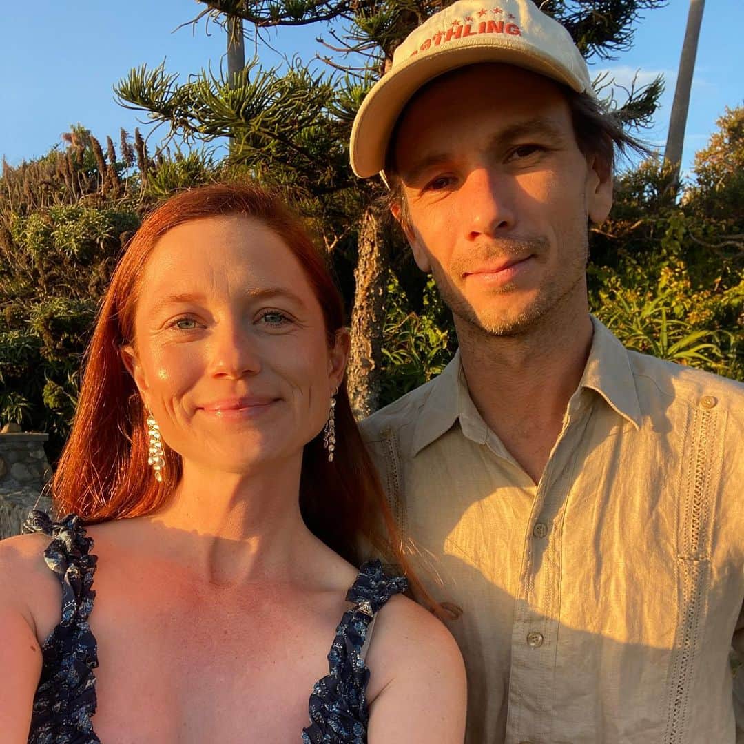 ボニー・ライトのインスタグラム：「How many more sunsets as just the two of us…🌞」