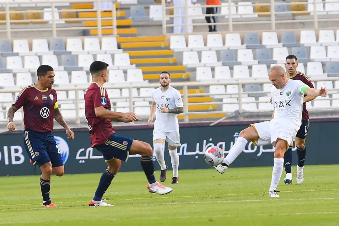 アンドレス・イニエスタさんのインスタグラム写真 - (アンドレス・イニエスタInstagram)「Primer partido de Copa de la Liga. A recuperar y a prepararnos para el siguiente. Vamos, equipo! @emirates_fc  First League Cup match. Let's recover and get ready for the next one. Let's go, team! @emirates_fc」8月31日 5時58分 - andresiniesta8