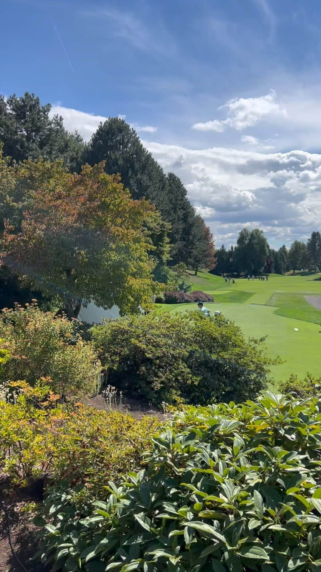 ジュリ・インクスターのインスタグラム：「📍Beautiful day here at the Portland Classic! Looking forward to following along with @inkster_award winners @jennybae_golf and @wannjrv this week as they tee it up tomorrow! Best of luck 👏」