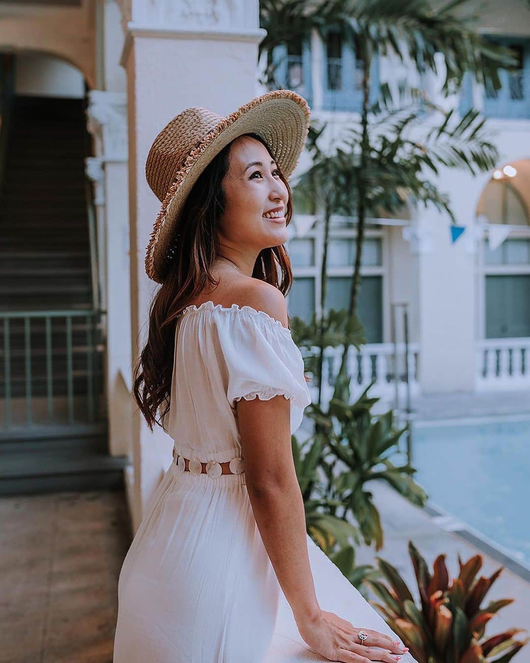 Angels By The Sea Hawaii Waikiki Based Boutiques ?Original clothing designed さんのインスタグラム写真 - (Angels By The Sea Hawaii Waikiki Based Boutiques ?Original clothing designed Instagram)「My Date Dress with @angelsbythesea  定番人気のエンジェルドレス。 腰の部分は肌がチラリと見えるポイントにも なっており、本物のシェルが使われています🐚  Beautiful Angel Dress features real abalone shells just above the waist, which gives it a fun and unique look.  👗 Angel Long Dress 📸 @townie.tay & @mdee_photo Thank you💕 📍 Honolulu, Hawaii  @angelsbythesea has been Hawaii’s resort fashion brand based in Honolulu, Hawaii, since 2010. Please visit our online store 🌺www.angelsbytheseahawaii.com Owner Designer Nina Thai (Miss Waikiki) @nina_bythesea (日本語勉強中📚🙇🏻‍♀️) Please feel free to tag your pic for a chance to be featured!  ハワイのリゾートファッション、 エンジェルズバイザシー はミスワイキキである Nina Thai によって作られたハワイオリジナルファッションブランドです🌴日本語ウェブサイトはこちら www.angelsbytheseahawaii.jp  ハワイやリゾートファッションが好きな人は是非私達のアカウントをフォローして下さい🙌また私達の商品をポストする際にタグ付けしていただいたら私達からリポストされるチャンスがあります  #angelsbytheseahawaii #angelsbythesea #resortwear #hawaii #waikiki #datenightoutfit #maxidresses  #ハワイ #ワイキキ #カイルア #ラニカイビーチ #シンプルコーデ #ハワイ好きな人と繋がりたい #エンジェルズバイザシーハワイ #エンジェルズバイザシー #リゾートファッション #ハワイに恋して #デート服 #マキシワンピース」8月31日 7時58分 - angelsbythesea