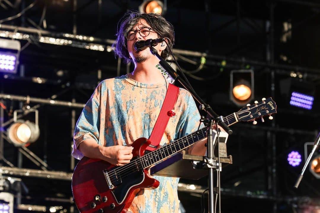 後藤正文のインスタグラム：「RUSH BALL 2023  会いたい人にたくさん会えました。ありがとう。  Photographer 田浦ぼん  #asiankungfugeneration #rushball #osaka」