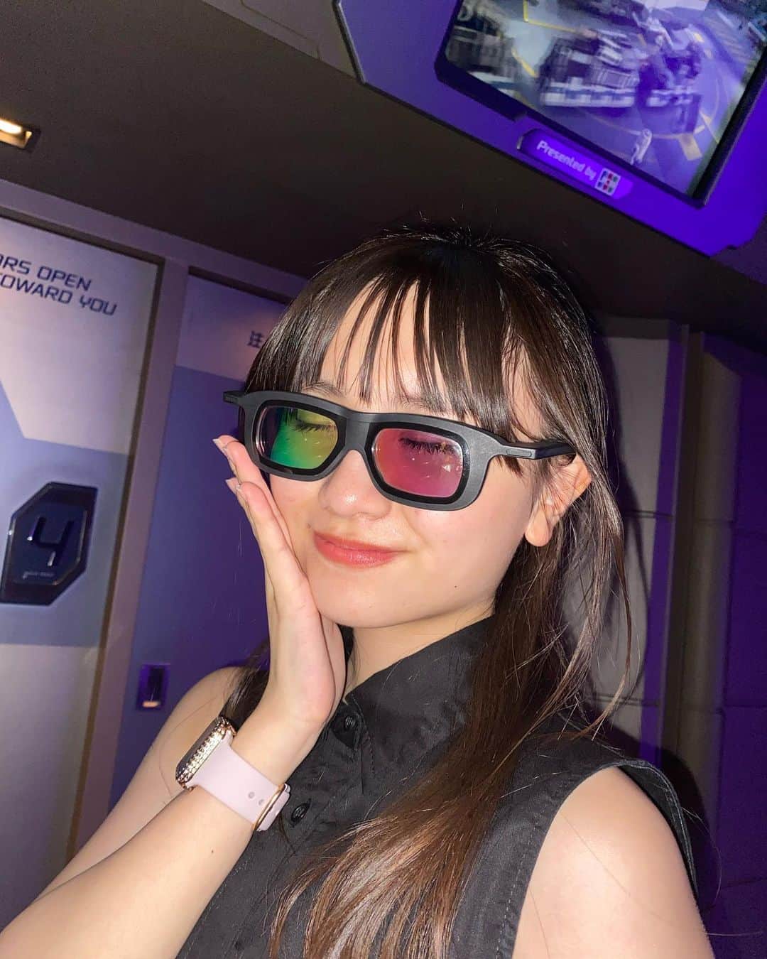 櫻井佑音さんのインスタグラム写真 - (櫻井佑音Instagram)「おはよー！  8月も沢山ありがとう！！🤍  3Dめがね😎😎 - - - - - - - - - - - - - - - - -  Thanks a lot for August!🤍  3D glasses 😎」8月31日 8時30分 - yuneyune00