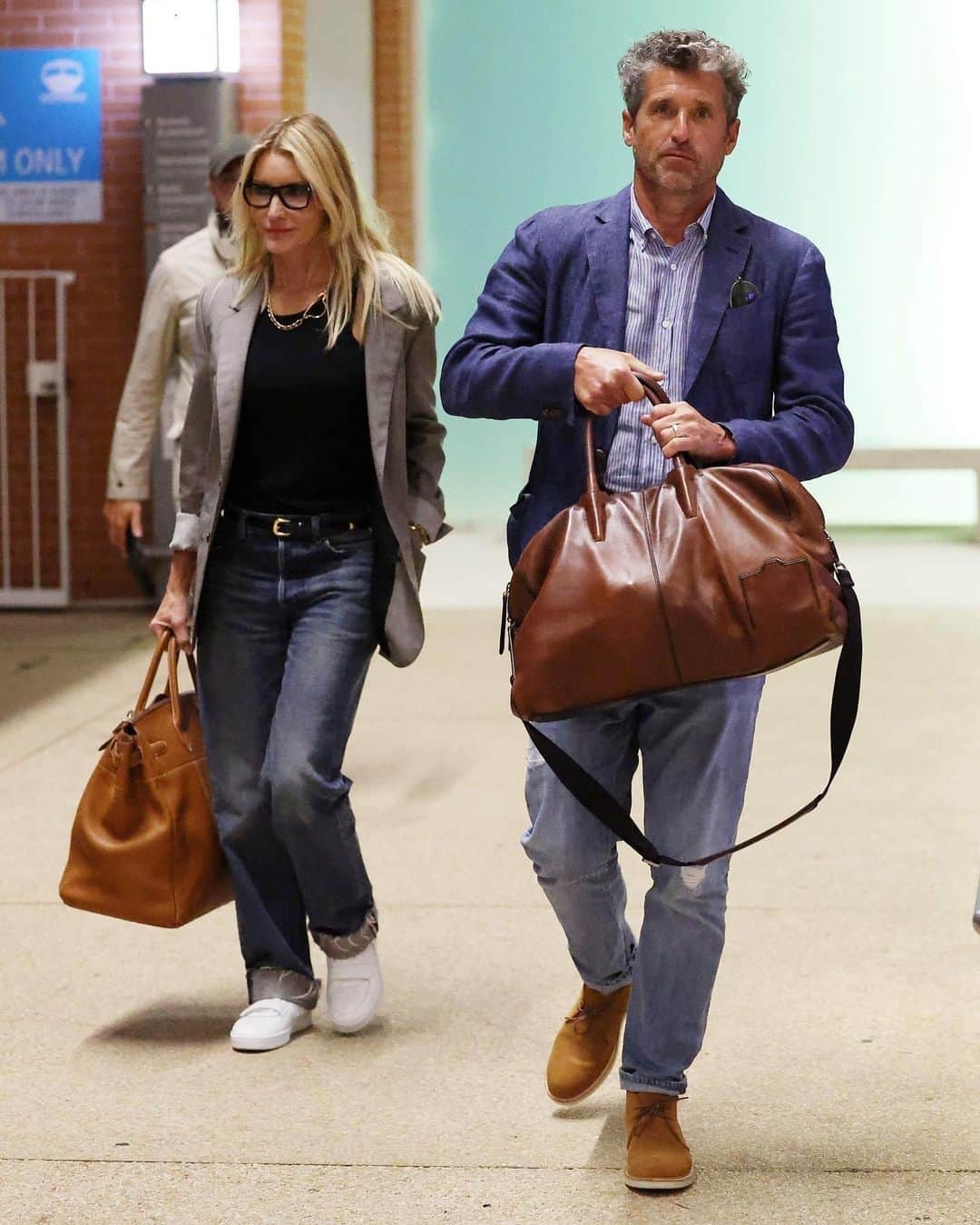 Just Jaredさんのインスタグラム写真 - (Just JaredInstagram)「Patrick Dempsey & wife Jillian arrive in Italy for the 2023 Venice Film Festival, where he will be promoting his new movie "Ferrari." #PatrickDempsey #JillianDempsey Photos: Getty」8月31日 8時48分 - justjared