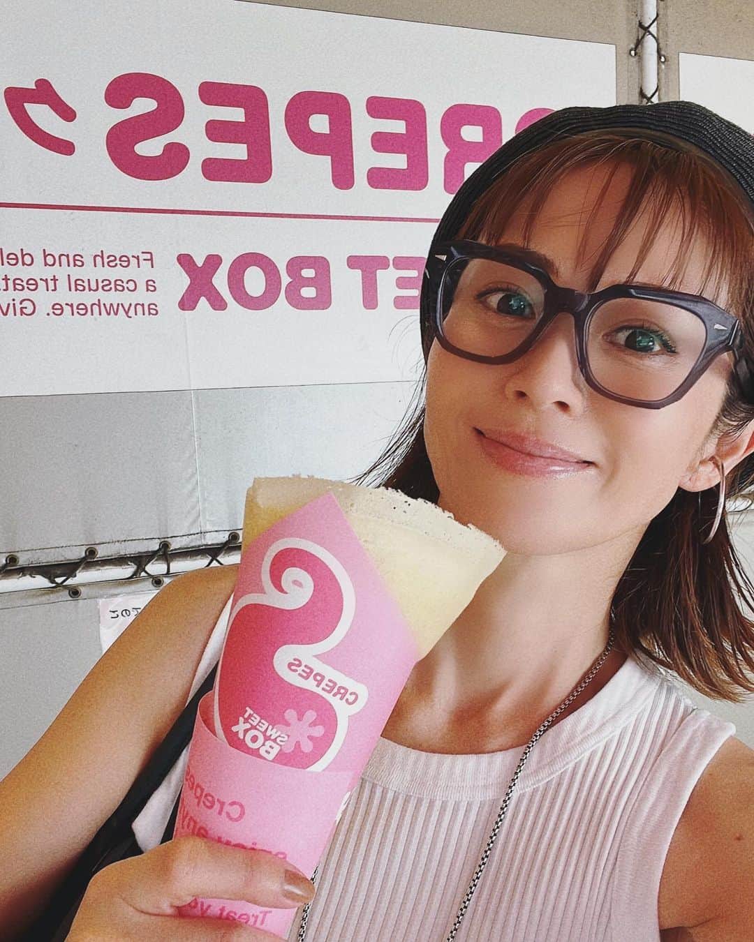 畑野ひろ子のインスタグラム：「昨日は、原宿で仕事が終わったので、久しぶりのクレープ🩷 迷わずチョコバナナ生クリーム😆」