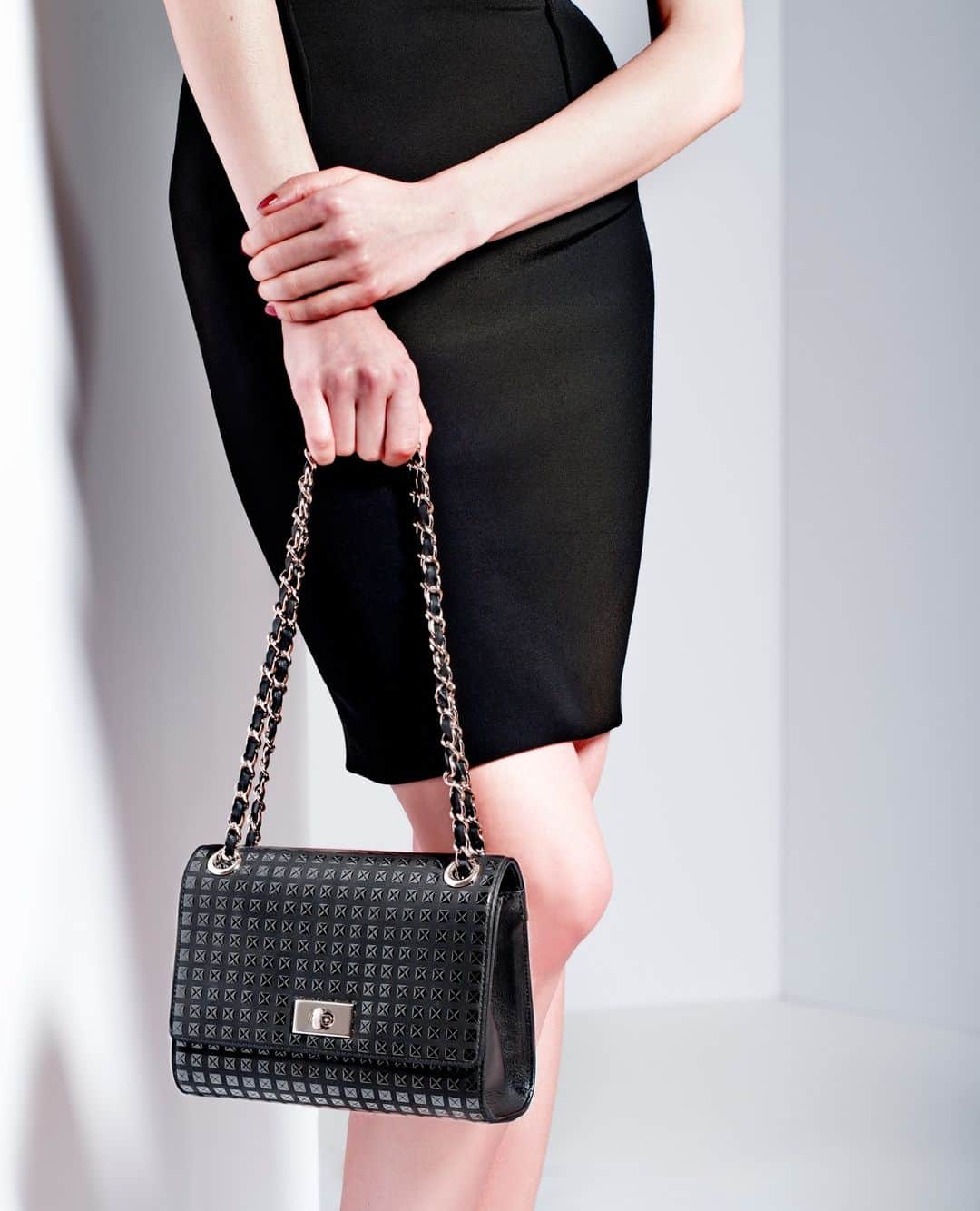 さんのインスタグラム写真 - (Instagram)「Our luxurious bags are available in a variety of patterns and styles  so there's a fit for everyone. ⁠ ⁠ Shop all today!⁠」8月31日 9時00分 - indenest.1582