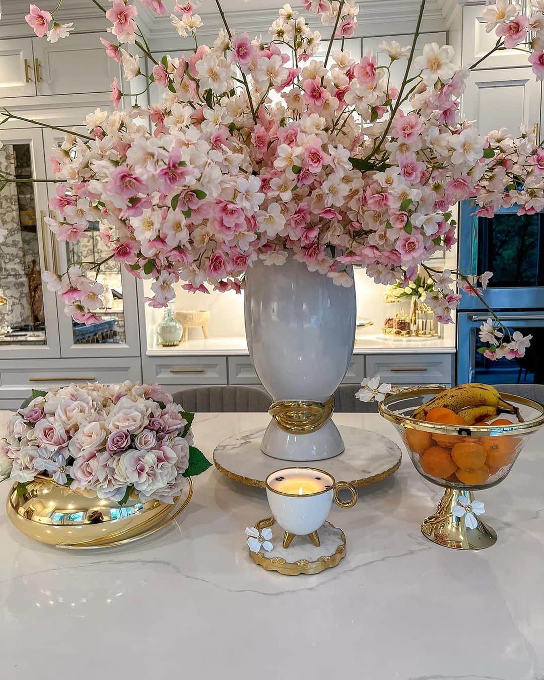 のインスタグラム：「Regardless of the season, cherry blossoms will always bring magic to your home🌸 Shop our most popular restocked florals today at inspiremehomedecor.com link in bio!」