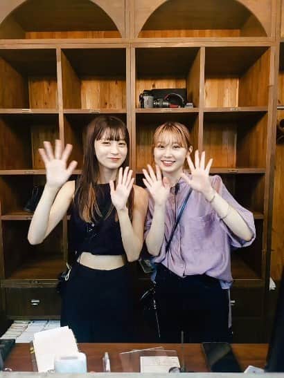 のインスタグラム：「本日のスイッチのレセプション♪ @chiii.11.5  @risaa_1213   #switchhairFUKUOKA」