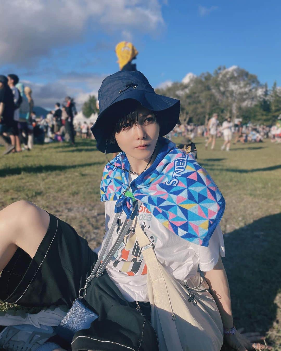 のインスタグラム：「夏フェス初参戦だった🔥🔥 さいこー！！！フェス行ったのに真っ白で帰ってきた笑 ・ ・ ・ #夏フェス #sweetloveshower  #ポートレート #メンズアイドル #アイドル #かわいい #かっこいい #自撮り界隈 #両目界隈 #雰囲気男子 #雰囲気好き #メン地下  #メンズメイク #メンズヘア #あざと男子 #彼氏感 #彼女目線  #l4l #instagood #Instagram #selca #selfie #instalike #follow #followme #japaneseboy #japanboy」