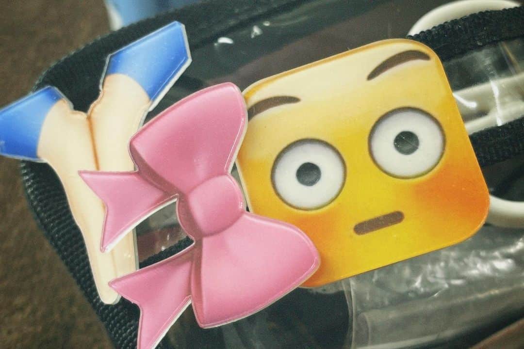 のインスタグラム：「🙏🎀😳」