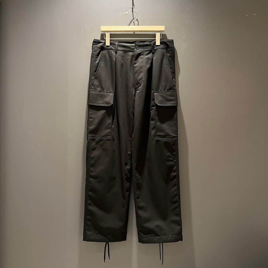 BEAMS JAPANさんのインスタグラム写真 - (BEAMS JAPANInstagram)「＜tone＞ Mens Herringbone Cargo Pants ¥36,300-(inc.tax) Item No.11-24-1239 BEAMS JAPAN 2F ☎︎03-5368-7317 @beams_japan #tone #beams #beamsjapan #beamsjapan2nd Instagram for New Arrivals Blog for Recommended Items」8月31日 20時10分 - beams_japan