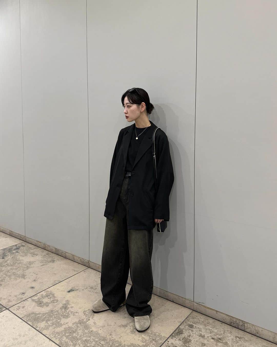 mahoのインスタグラム：「＊強そう。 . #ootd#メンズライク#シティーガール#シティーボーイ#birkenstock#ミリタリーコーデ#outfit#mensfashion#used#classystreetwear#freshfits#outfitoftheday#pauseshots#snobshots#military#cityboy#cityboyootd#whatwewear#whatwelike @favclo.official」