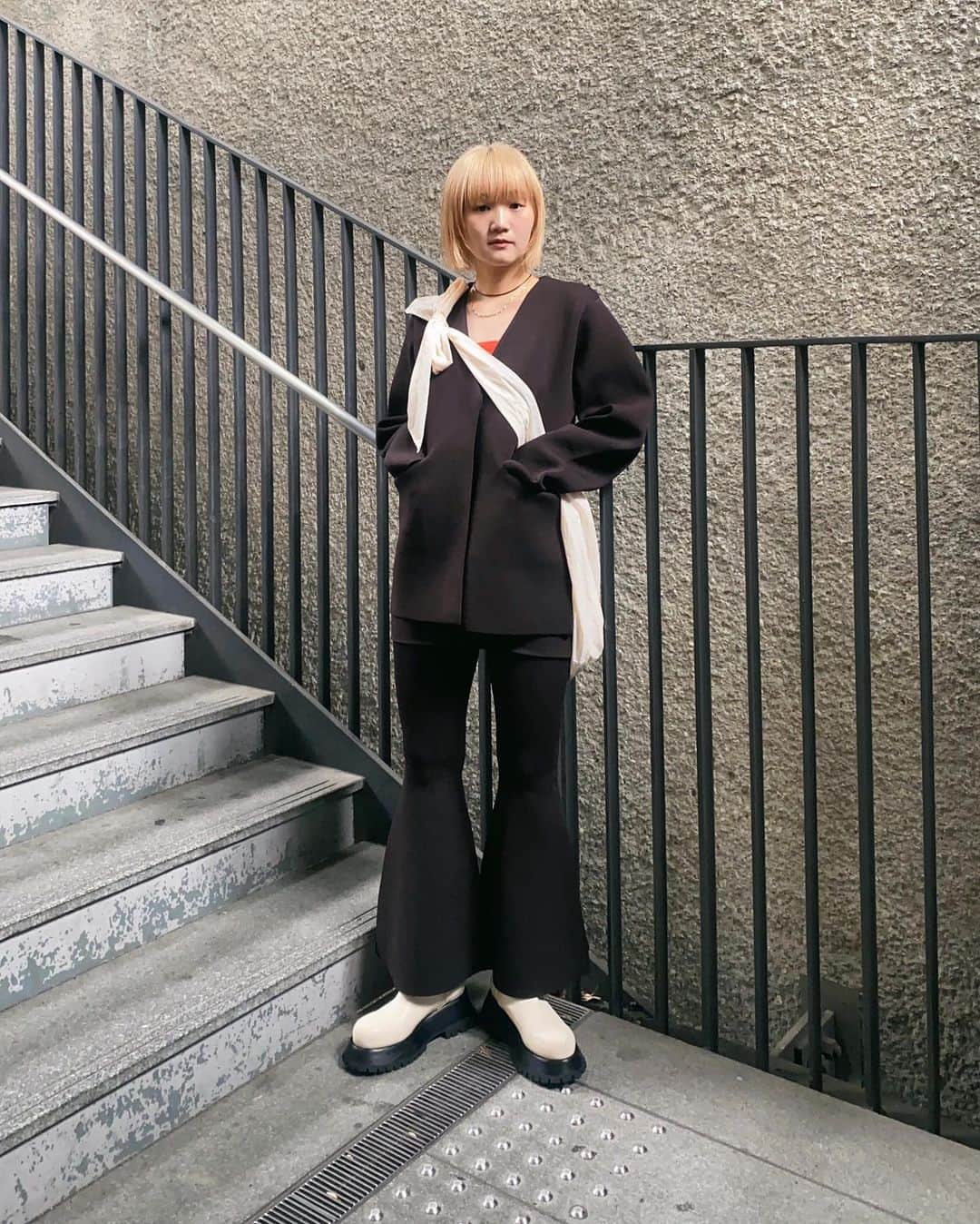 MOUSSY SNAPさんのインスタグラム写真 - (MOUSSY SNAPInstagram)「#MOUSSYSNAP @aoichuman 165cm  ・M_ KNIT JACKET(010GA370-5210) ・M_ KNIT FLARE PANTS SET(010GA370-5170) ・M_ TAPE TIE BIG TOTE(010GA351-5290) ・STRETCH CHUNKY BOOTS(010GAT52-5450) 全国のMOUSSY店舗／SHEL'TTER WEBSTORE／ZOZOTOWNにて発売中。  #MOUSSY #M_MOUSSY」8月31日 20時55分 - moussysnap