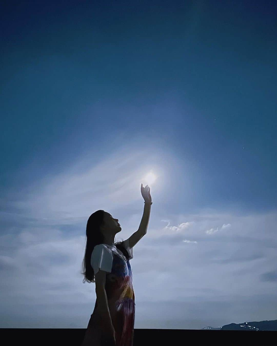 安田レイさんのインスタグラム写真 - (安田レイInstagram)「🌝✨💫💙☁️  #moon #月」8月31日 20時57分 - yasudarei