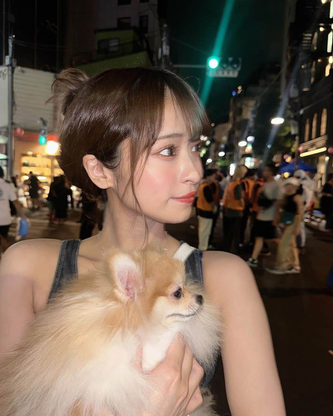 清水里香さんのインスタグラム写真 - (清水里香Instagram)「⁡ ⁡ くうちゃんとお祭り行くの夢だったの🐶 ずーっとずっと大好きだよ！ これからも色んなとこ一緒に行こうね🫶🏻 ⁡ ⁡ ⁡ ⁡ #ポメラニアン #愛犬 #くうちゃん  #お祭り」8月31日 21時17分 - partyyy_chu