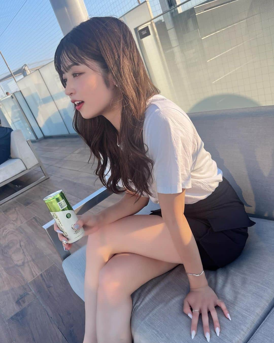 白岡今日花のインスタグラム：「8月ありがとう🌻」