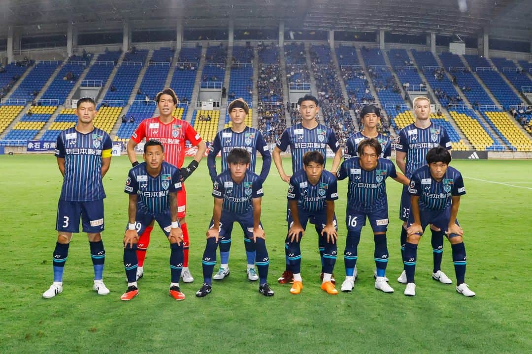アビスパ福岡のインスタグラム：「応援ありがとうございました🐝✨  🏆天皇杯JFA第103回全日本サッカー選手権大会 準々決勝🏆  #アビスパ福岡 3-1 #湘南ベルマーレ  📅8/30🕖19:00KO🏟️#ベススタ   #avispa」