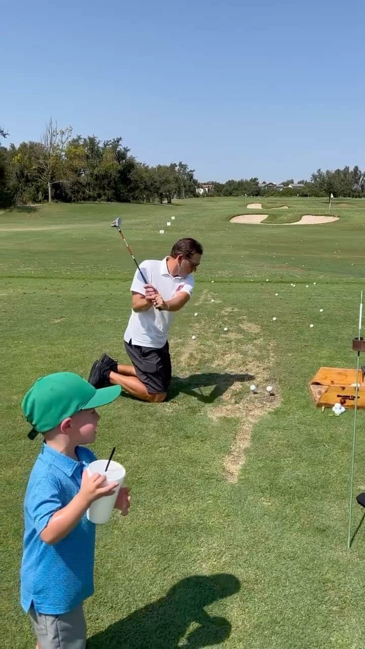 のインスタグラム：「Leave it to the pro’s 🫠 trick shots looking a little different these days.」