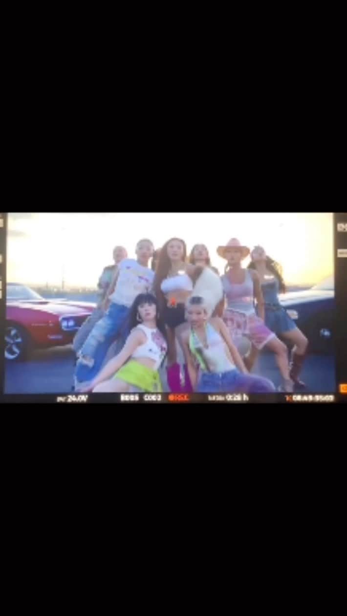 PSYのインスタグラム：「하아…이번 뮤비 말잇못🔥  This MV…🔥 #pnation2023 #230906_6pmkst」