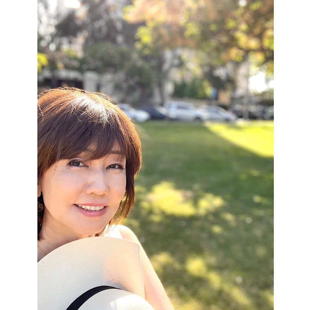 松本伊代さんのインスタグラム写真 - (松本伊代Instagram)「昨日発売❣️ 昨年に続き、シティポップ名作選⭐️ よかったら聴いて頂きたいです🎵  【マスターピース・コレクション～フィーメル・シティポップ名作選　風のように [＋2]】  「すてきなジェラシー」1曲を除き、 全編　 作詞川村真澄、 作曲林哲司、 編曲船山基紀  林哲司プロデュースによるコンセプト・アルバム。シングル「信じかたを教えて 」「サヨナラは私のために 」「思い出をきれいにしないで 」”恋愛3部作”収録。（1987年作品）  ●ボーナストラック：「シングルエイド」 、「思い出をきれいにしないで (mini soundtrack version)」収録 ●シングルレコード「信じかたを教えて 」「サヨナラは私のために 」「思い出をきれいにしないで 」「すてきなジェラシー」ジャケット縮小封入  #ビクター #風のように #林哲司 #船山基紀 #川村真澄 #船山先生の素敵なアレンジ #このアルバムを作って本当に良かった #どーしても、林先生、川村真澄さん、船山先生にお願いしたかったアルバム #11月５日の林哲司の世界も楽しみです #その前に単独コンサートJourney #神戸新聞松方ホール #東京大手町三井ホール　 #皆さんと会えるのを楽しみにしています #松本伊代」8月31日 13時47分 - iyo14_official