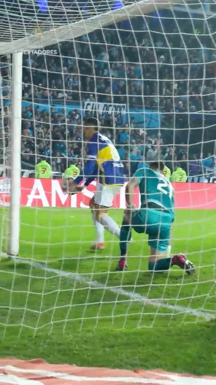 マルコス・ロホのインスタグラム：「🙌 ¡El momento en el que estás entre los 4⃣ mejores de la CONMEBOL #Libertadores!  🔵🟡 ¡A festejar, @bocajrsoficial!」