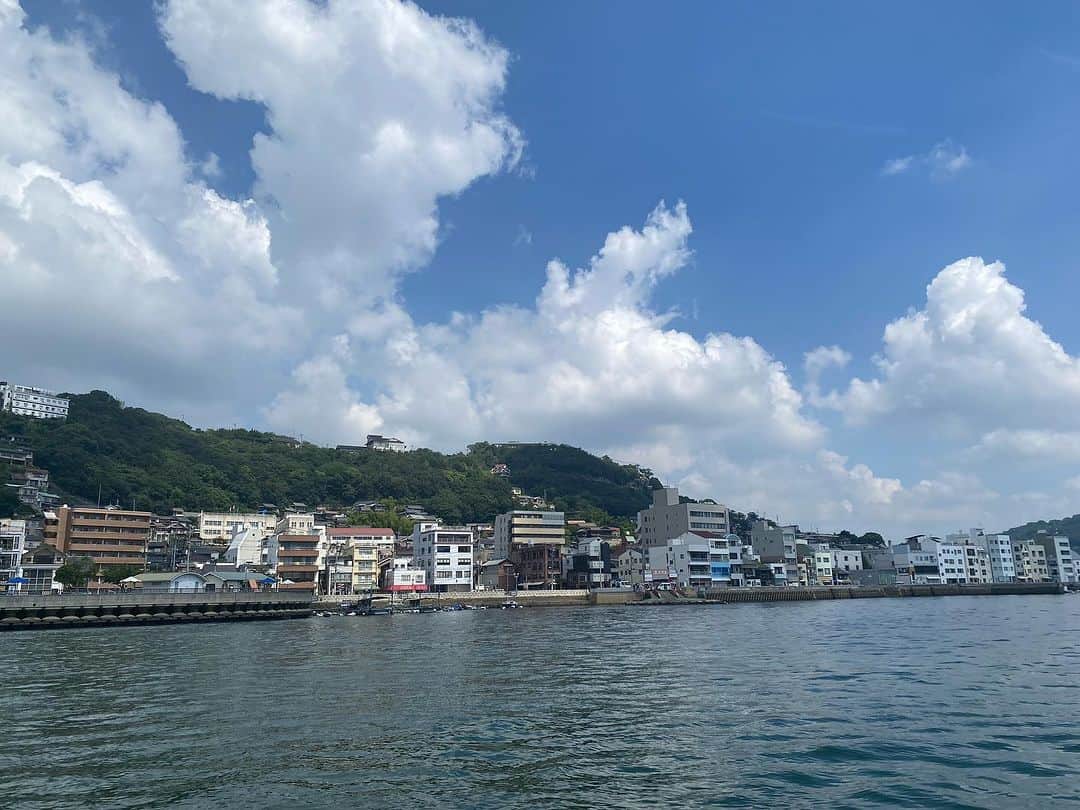 青山有紀さんのインスタグラム写真 - (青山有紀Instagram)「尾道から船で向島に渡ったら厳島神社があったのでお詣り✨」8月31日 14時45分 - yukiaoya