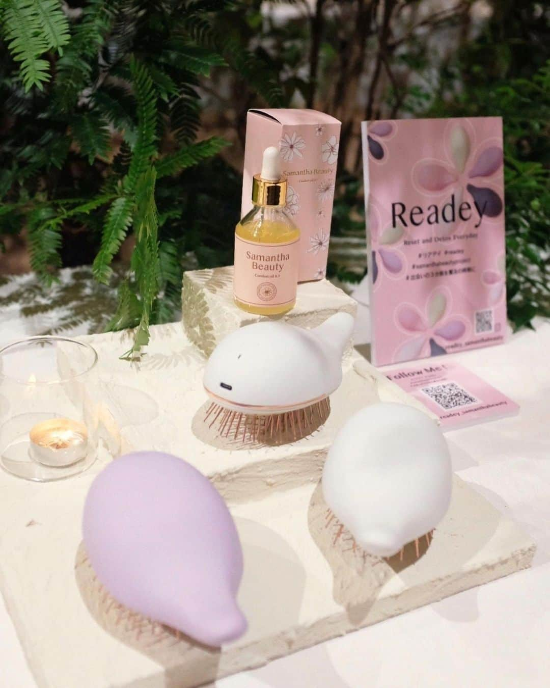 舞川あいくさんのインスタグラム写真 - (舞川あいくInstagram)「Readey🤍💗💜 今日は Samantha Beauty project の 新商品『Readey』のローンチイベントに参加してきました  @readey_samanthabeauty  見た目がコロンとかわいくて 手のひらに心地よくフィットするサイズ感。 音振動で頭皮も髪もスッキリ、サラっとまとまるよ✨  初回のキャペーン予約分残りわずかだそうで 明日9/1より 受注受付開始です✨  . #Readey #リアデイ #samanthabeautyproject #出会いの3分前を魔法の時間に」8月31日 14時48分 - aiku_0817__