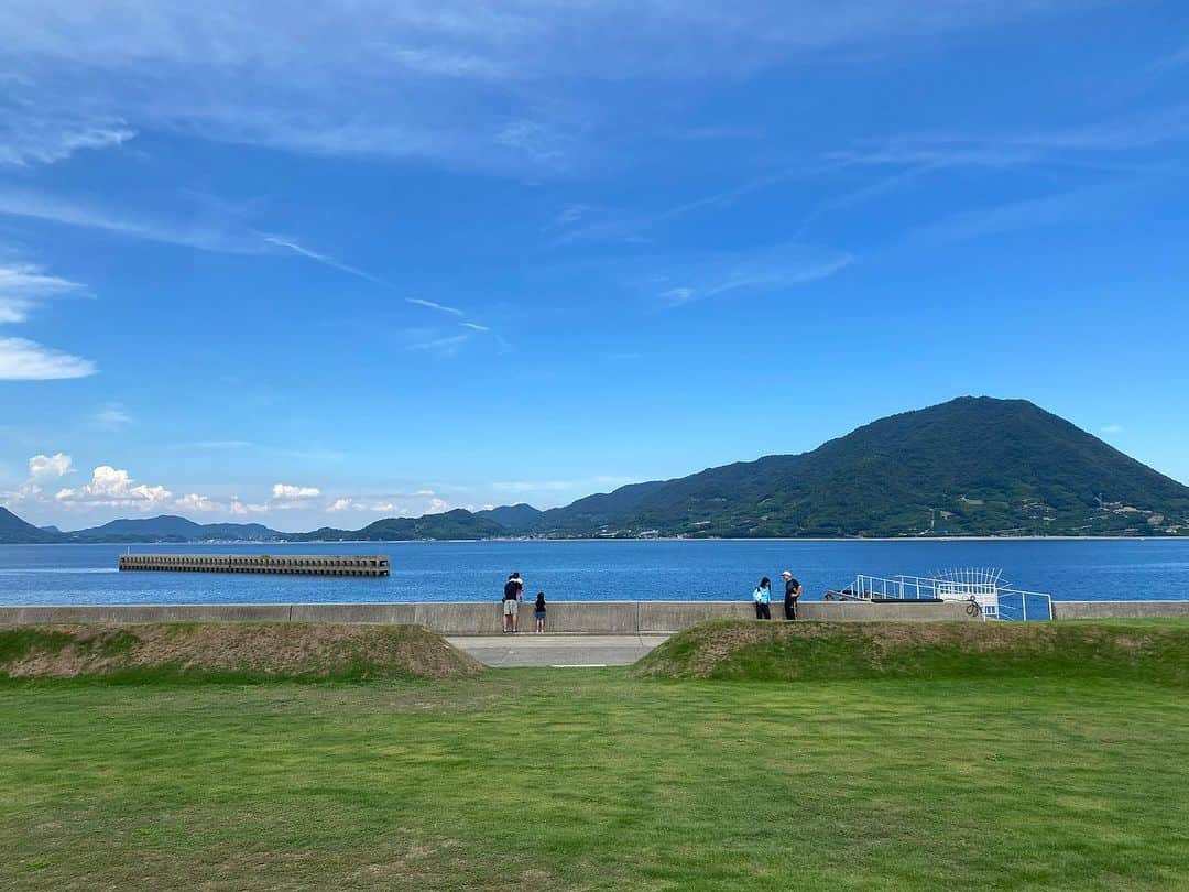 青山有紀さんのインスタグラム写真 - (青山有紀Instagram)「神の島と言われる大三島の大山祇神社。 そしてWAKKAカフェ☕️ とっても氣持ちのよいところでした✨」8月31日 14時49分 - yukiaoya