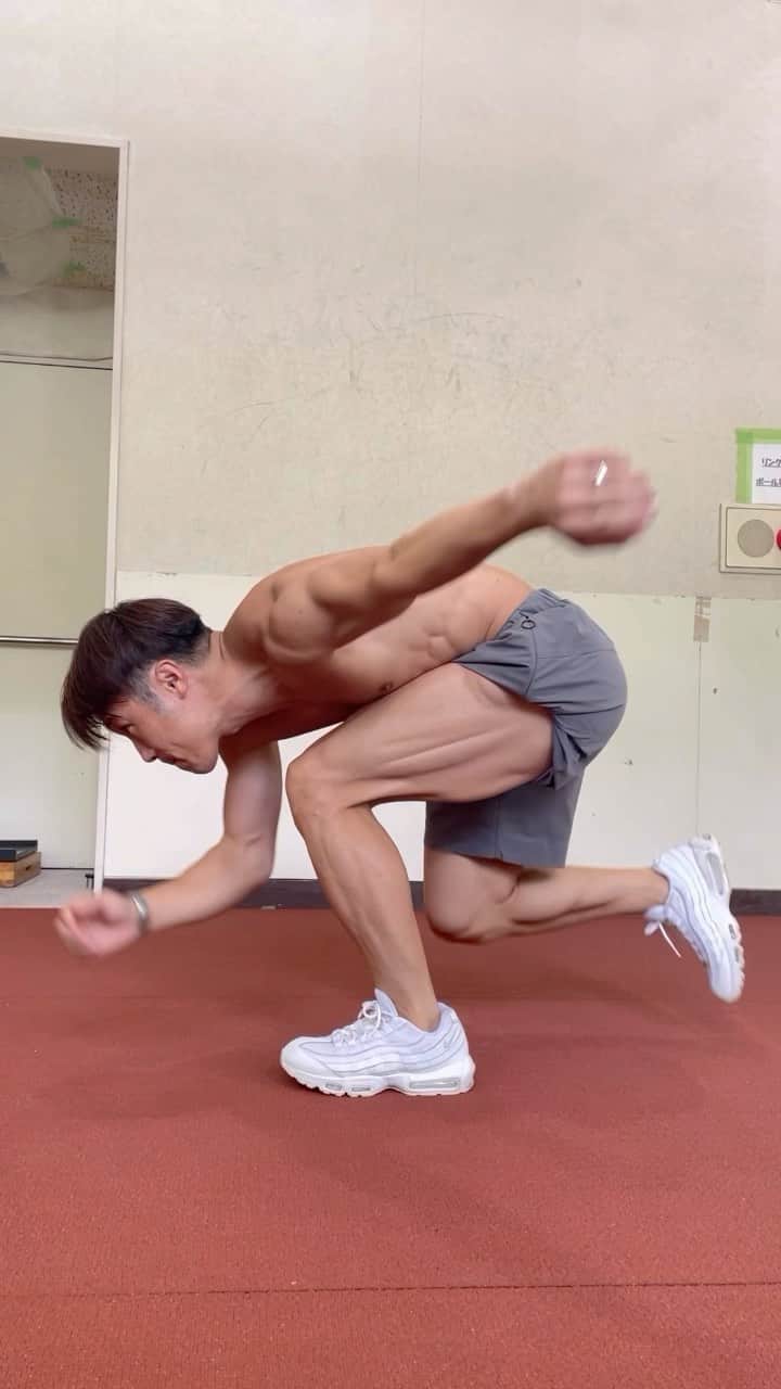 加藤条治のインスタグラム：「今シーズンもどこかのタイミングでレースに出ます。  引退して、トップレベルでは滑れなくても スケートを続けます。  #speedskating #スピードスケート #jojikato #あづみの石産」