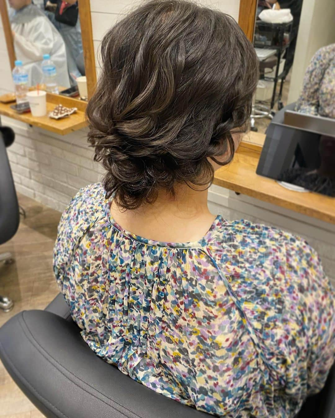 金子真由美さんのインスタグラム写真 - (金子真由美Instagram)「* hair arrange * #ヘアアレンジ #かねこアレンジ #結婚式ヘアアレンジ #結婚式お呼ばれ」8月31日 15時25分 - kanekomayumi12