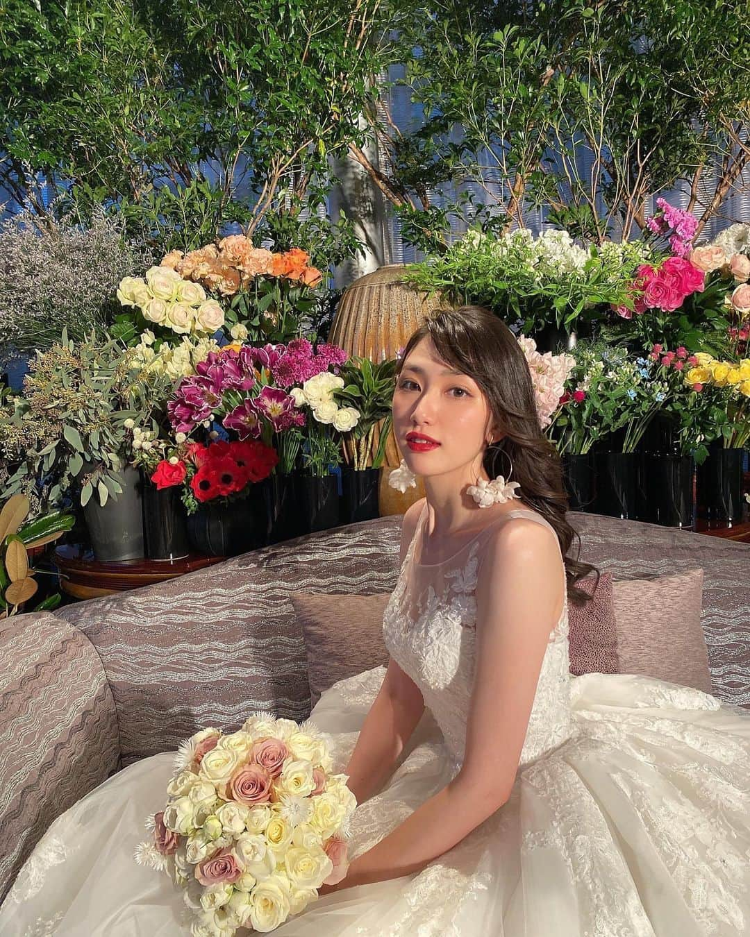 黒田瑞貴さんのインスタグラム写真 - (黒田瑞貴Instagram)「Hatsuko Endo 🤍  @hatsuko_endo   #ウエディング　#weddingdress #ウエディングドレス #ウエディングヘア」8月31日 15時46分 - kurodamizuki_