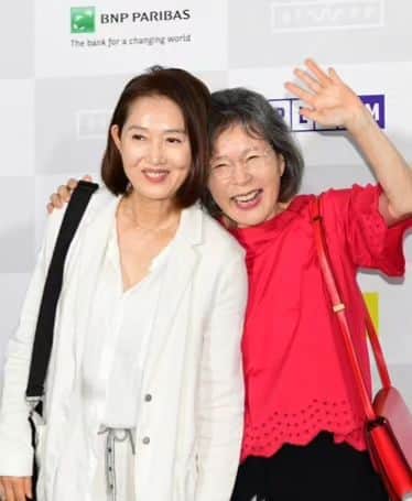 チョン・ギョンスンのインスタグラム：「서울국제여성영화제가 벌써 25회! 오랜만에 만난 반가운 얼굴들 ❤️ #서울국제여성영화제」