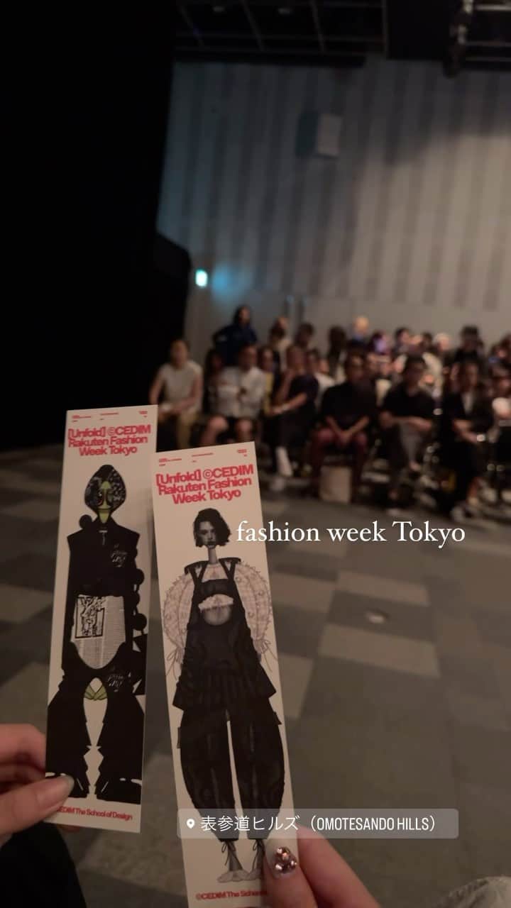 林田沙綾のインスタグラム：「⚪︎ #fashionweek いってきたよ🫶🏻  いつかショーやりたいなあ」