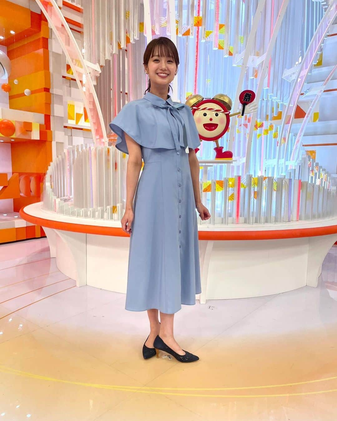 フジテレビ「めざましテレビ」さんのインスタグラム写真 - (フジテレビ「めざましテレビ」Instagram)「井上です⭐️  今日の衣装、上品で好きな水色でお気に入りなのです！ が、何かを彷彿とさせませんか？ 答えは　@ryusei_ikutaを是非ご覧ください🤣✨  ♬♬スタッフより♬♬ ぜひ、生田アナのインスタをご覧ください。井上アナのなりきり動画必見です👀」8月31日 16時24分 - mezamashi.tv