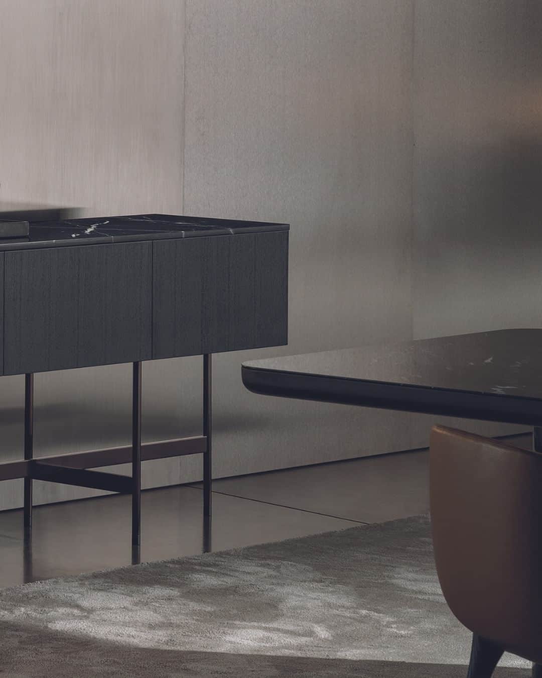 Minotti Londonさんのインスタグラム写真 - (Minotti LondonInstagram)「The Kenneth sideboards are designed based on the combination of its strong rigorous geometric volume and the slender support of the Black Coffee metal legs that lift it lightly off the ground.  With an unprecedented height that echoes that typical of the classics of yesteryear, Kenneth immediately becomes a timeless icon.  @rodolfodordoni design  Tap the link in our bio to discover the Kenneth sideboard.  #minottilondon #minotti #minottiitalia #minottifurniture #minotti2023collection #rodolfodordoni #minottikenneth #coffeetable」8月31日 16時39分 - minottilondon