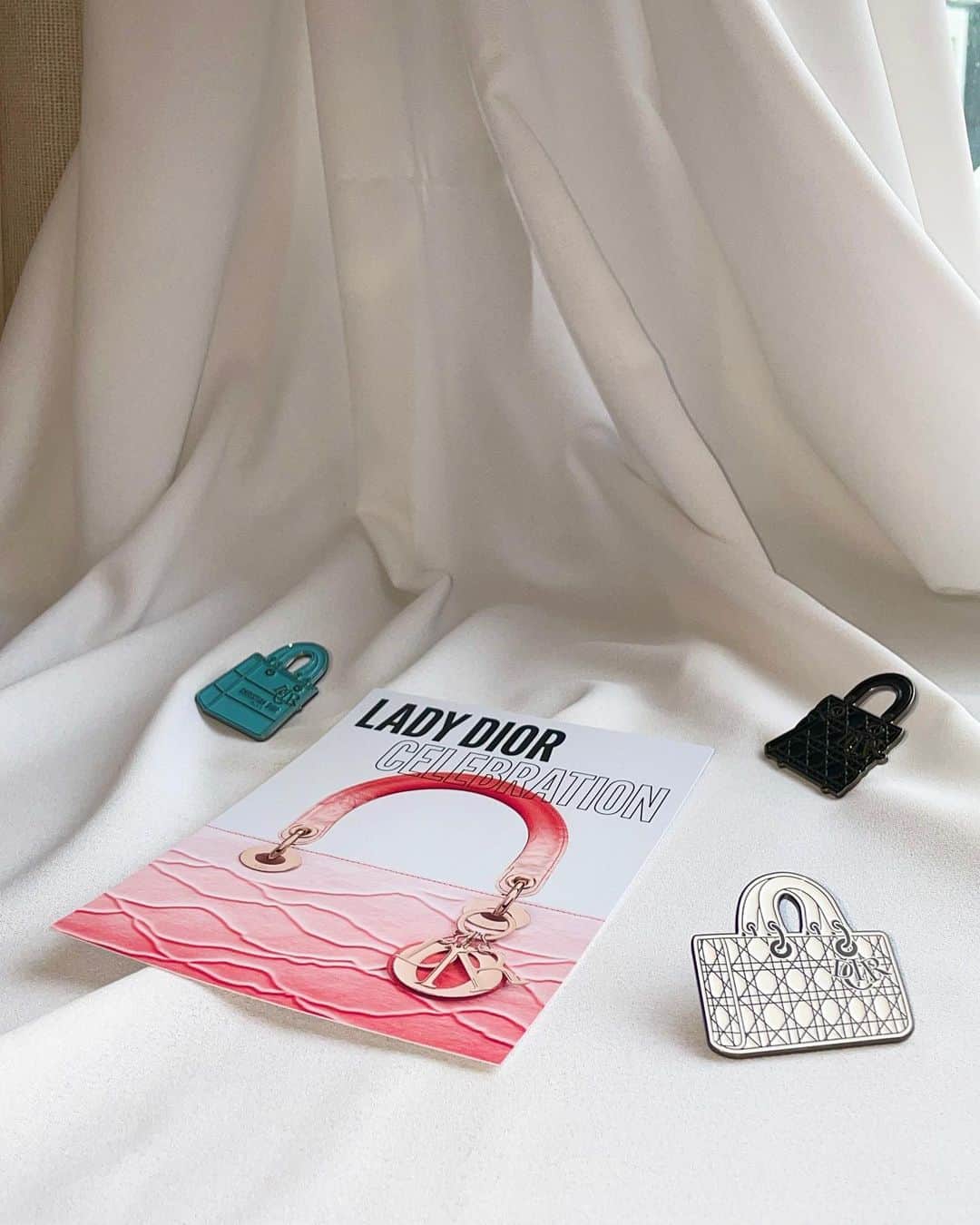 パク・ソロモンさんのインスタグラム写真 - (パク・ソロモンInstagram)「Lady Dior Celebration   See you tomorrow in Dior Seongsu 🤍  @dior #dior #ladydior」8月31日 16時45分 - lomon991111
