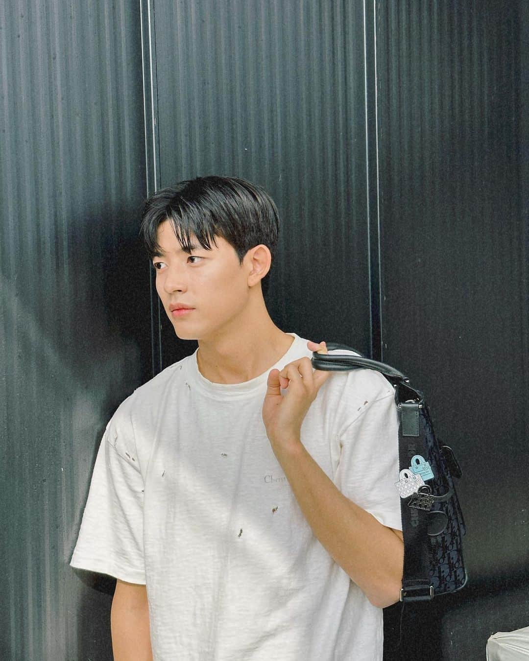 パク・ソロモンのインスタグラム：「Lady Dior Celebration   See you tomorrow in Dior Seongsu 🤍  @dior #dior #ladydior」
