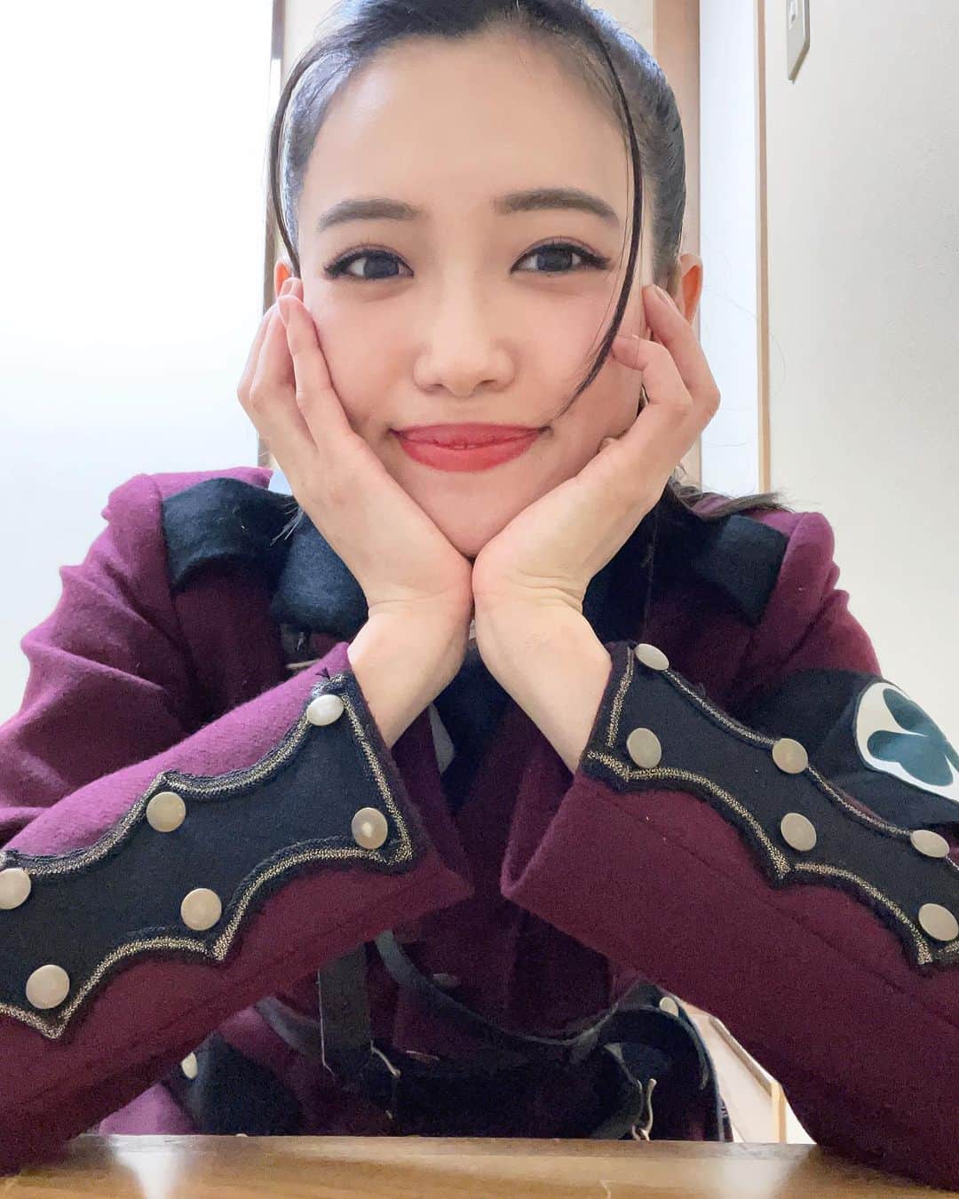 のインスタグラム：「#ヴァグラント 東京公演千秋楽でした✨  続いて大阪へ！ 頑張ります☀️☀️☀️  #ヴァグラント」