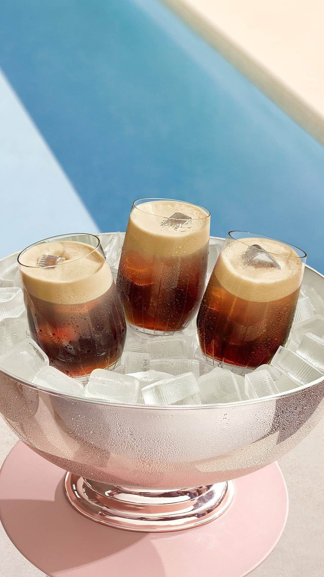 Nespressoのインスタグラム：「Careful… or not. It’s worth taking a small risk to enjoy a refreshing Nespresso iced coffee, don’t you think? #UnforgettableTaste #IncomparableCoffeeExperience」