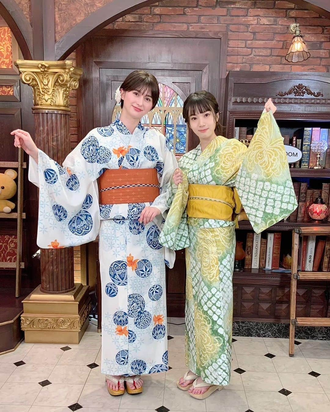 CanCamさんのインスタグラム写真 - (CanCamInstagram)「#CanCamRoom  菜波がMCを務めるSHOWROOMの『CanCamRoom』から浴衣姿をプレイバック❤️ 菜波 @nanami10910 とゲストで遊びにきてくれた橋本恵理子さん @eriko_hashimoto_ の大人っぽ浴衣コーデはいかがですか？  本日8月31日（木）18:00ごろからは菜波の個人配信があるのでコメントで応援してね🏀  9月は14日（木）と28日（木）に配信予定です📺  衣装クレジット 菜波 浴衣 @mimatsu.shara.kimono  帯 @mimatsu.shara.kimono  帯留 @furifufurifu  下駄 @mimatsu.shara.kimono  髪飾り @furifufurifu   橋本恵理子さん 浴衣 @mimatsu.shara.kimono  帯 @furifufurifu  帯留 @furifufurifu  下駄 @mimatsu.shara.kimono  髪飾り @furifufurifu  スタイリスト／たなべさおり @tanaberian ヘア＆メイク・着付け／甲斐美穂（ROI） @_______kaimih0  #cancam #菜波 #cancamroom #浴衣 #橋本恵理子  @akb48」8月31日 17時31分 - cancam_official